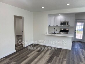 1813 E 56th St in Long Beach, CA - Building Photo - Building Photo