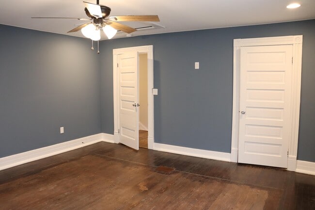 381 Main St in Madison Heights, VA - Building Photo - Building Photo