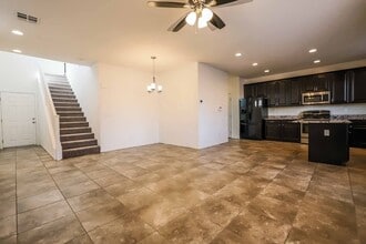 10723 Centerville Bay Ct in Las Vegas, NV - Building Photo - Building Photo