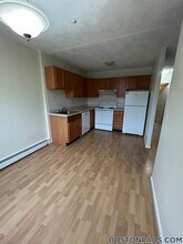 175 Adams St in Newton, MA - Foto de edificio - Building Photo