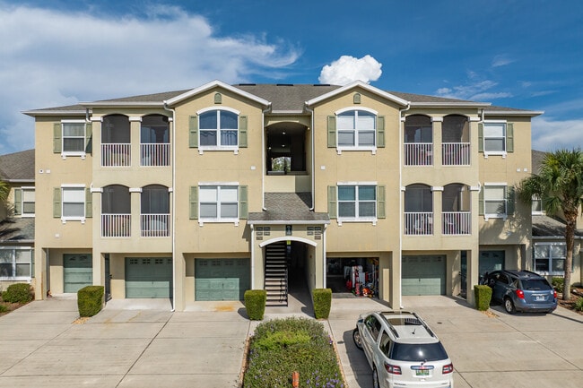 Summerhill at Meadowcrest in Crystal River, FL - Foto de edificio - Building Photo