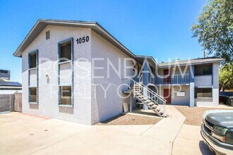 1050 W University Dr in Mesa, AZ - Building Photo - Building Photo