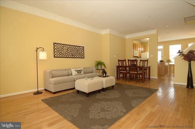 52 Golden Ash Way in Gaithersburg, MD - Building Photo - Building Photo