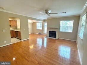 5821 Inman Park Cir in Rockville, MD - Building Photo - Building Photo