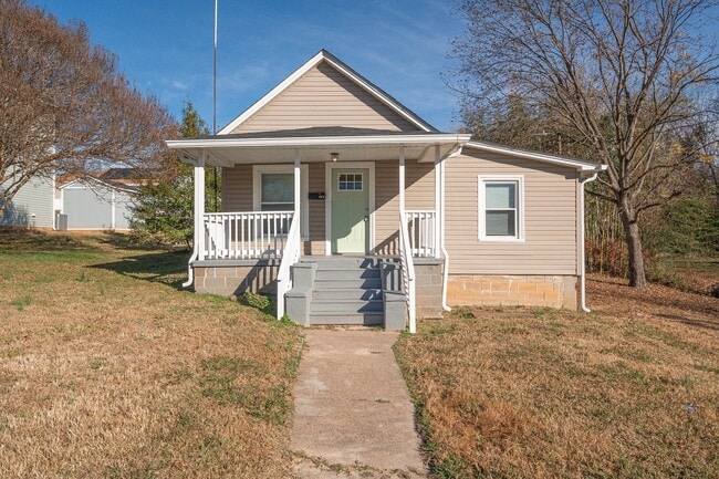 property at 103 E Louisiana Ave