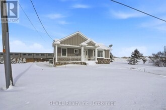 1098 Beaverdams Rd in Thorold, ON - Building Photo - Building Photo