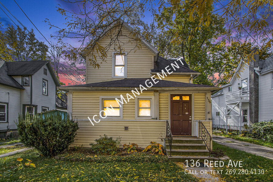 136 Reed St in Kalamazoo, MI - Foto de edificio