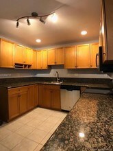 2450 NE 135th St-Unit -9B in North Miami, FL - Building Photo - Building Photo