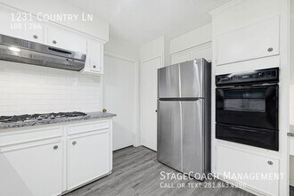 1231 Country Ln in Conroe, TX - Building Photo - Building Photo