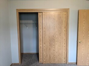 Goldfinch Meadows in Cedar Rapids, IA - Foto de edificio - Building Photo