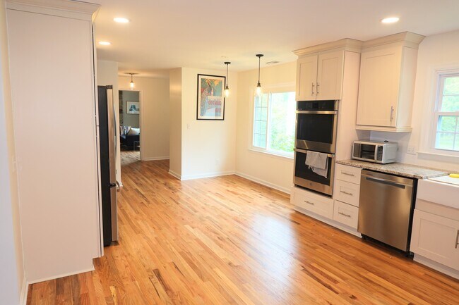 6025 Coon Tree Rd in The Plains, VA - Building Photo - Building Photo