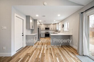7009 Millrace Dr in Austin, TX - Building Photo - Building Photo