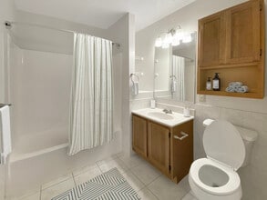 Fairwood in Guilderland, NY - Foto de edificio - Building Photo