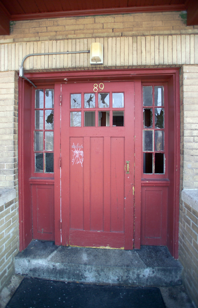 89 Bowers St in Holyoke, MA - Foto de edificio - Building Photo