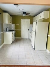 2210 Earl St in Beaumont, TX - Building Photo - Building Photo