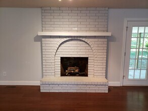 3760 S Fort Ave in Springfield, MO - Building Photo - Building Photo