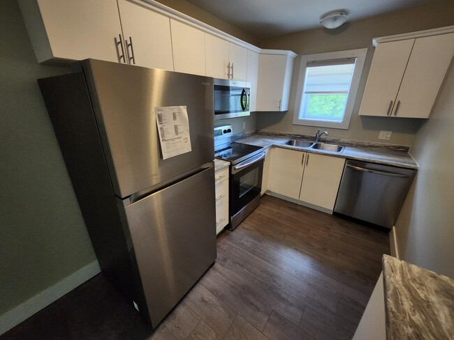 4 Mitchell St in Saint John, NB - Building Photo - Building Photo