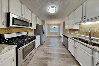 235 Austin Dr in Douglasville, GA - Building Photo - Building Photo