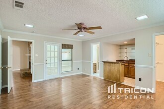 4707 Vineyard Trail in Mesquite, TX - Foto de edificio - Building Photo