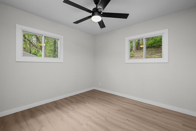 934 Mississippi Blvd in Bettendorf, IA - Building Photo - Building Photo