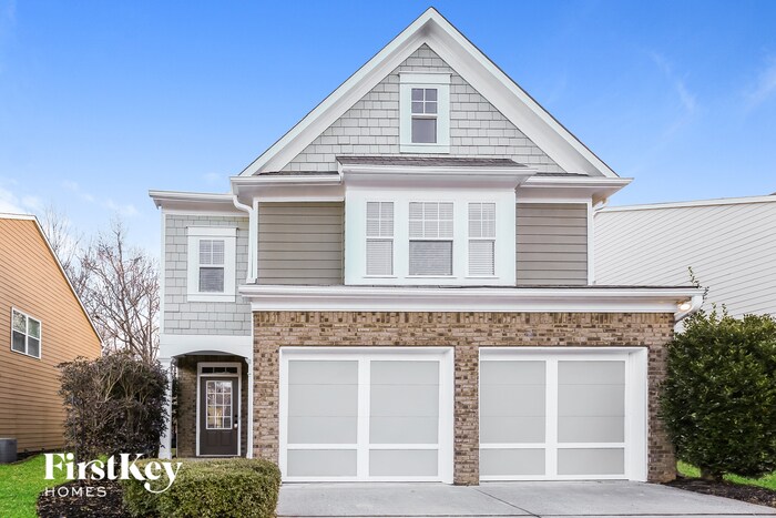 5450 Crestwick Wy in Cumming, GA - Building Photo