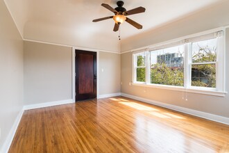 3814 Centre St in San Diego, CA - Foto de edificio - Building Photo