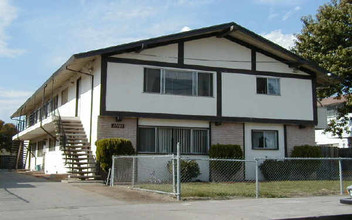 27105 Belvedere Ct in Hayward, CA - Building Photo - Building Photo