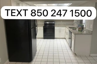 1727 St Anthony Dr in Clearwater, FL - Building Photo - Building Photo