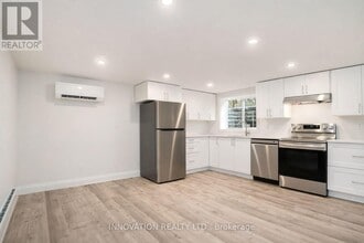 21 Parkside Crescent in Ottawa, ON - Building Photo - Building Photo
