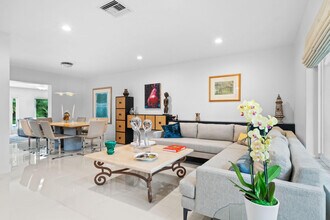 326 Seven Isles Dr in Fort Lauderdale, FL - Building Photo - Building Photo