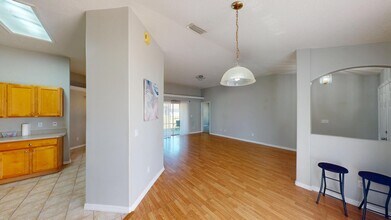 5673 NW Athens Ct in Port St. Lucie, FL - Building Photo - Building Photo