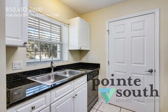 4270 Calinda Ln in Niceville, FL - Building Photo - Building Photo
