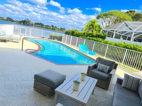 12744 Meadowbreeze Dr in Wellington, FL - Building Photo - Building Photo