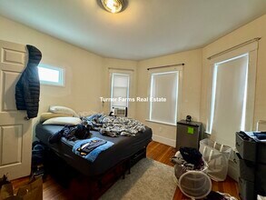 17 Albion St, Unit 2 in Somerville, MA - Building Photo - Building Photo