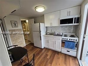 property at 5712 Hollywood Blvd