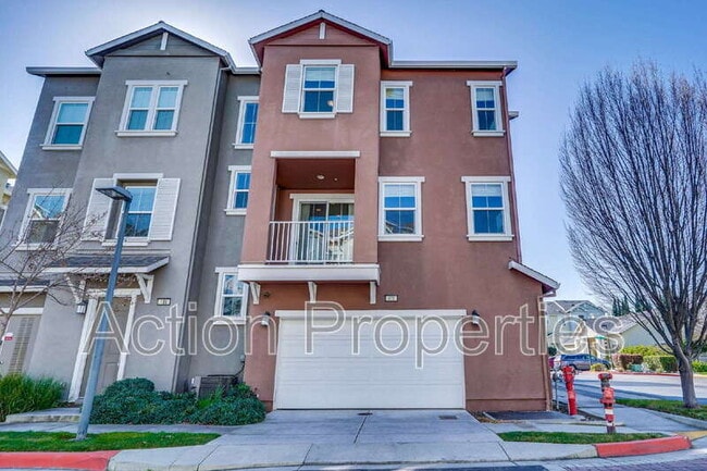 471 Parvin Dr in Mountain View, CA - Building Photo - Building Photo