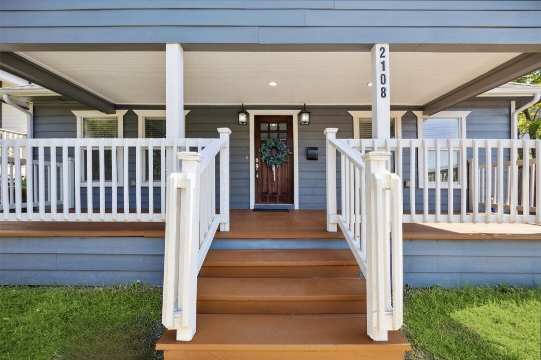 2108 Freeman St in Houston, TX - Building Photo