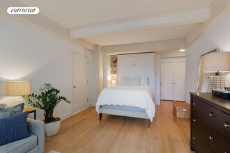230 Riverside Dr in New York, NY - Building Photo - Building Photo