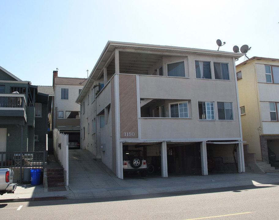 1150 Manhattan Ave in Hermosa Beach, CA - Building Photo