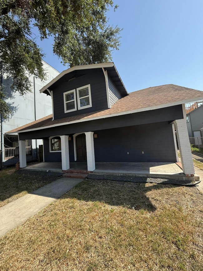 117 Estelle St in Houston, TX - Building Photo - Building Photo