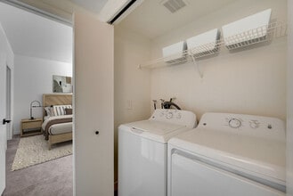 Viviani in Las Vegas, NV - Building Photo - Building Photo