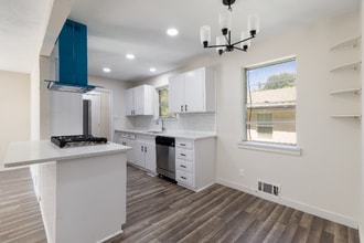 529 Melrose Dr in Richardson, TX - Building Photo - Building Photo