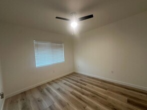 2411 Seabright Ave in Compton, CA - Building Photo - Building Photo