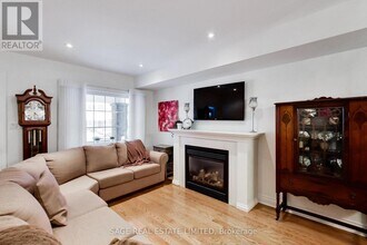 176 Lawlor Ave in Toronto, ON - Building Photo - Building Photo