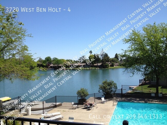 3720 W Benjamin Holt Dr in Stockton, CA - Building Photo - Building Photo