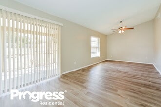 938 N Jerico Dr in Casselberry, FL - Foto de edificio - Building Photo