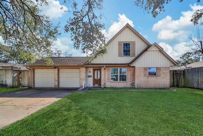 property at 3315 Crestdale Dr
