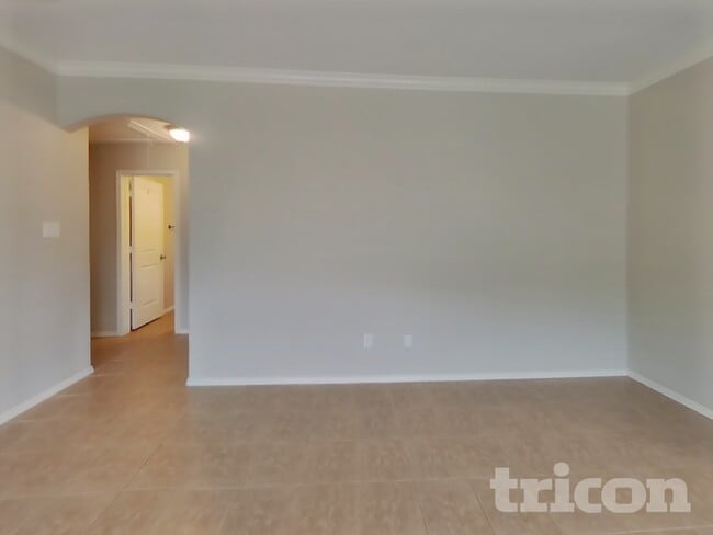 9104 Sundance Trail in Aubrey, TX - Foto de edificio - Building Photo