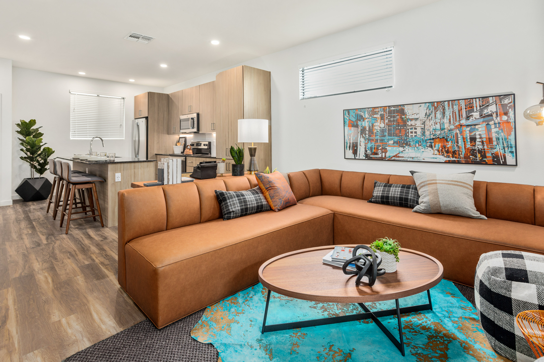 Elux at McQueen in Chandler, AZ - Building Photo