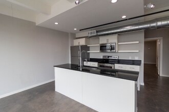 310 E 1st St-Unit -306 in Tulsa, OK - Building Photo - Building Photo